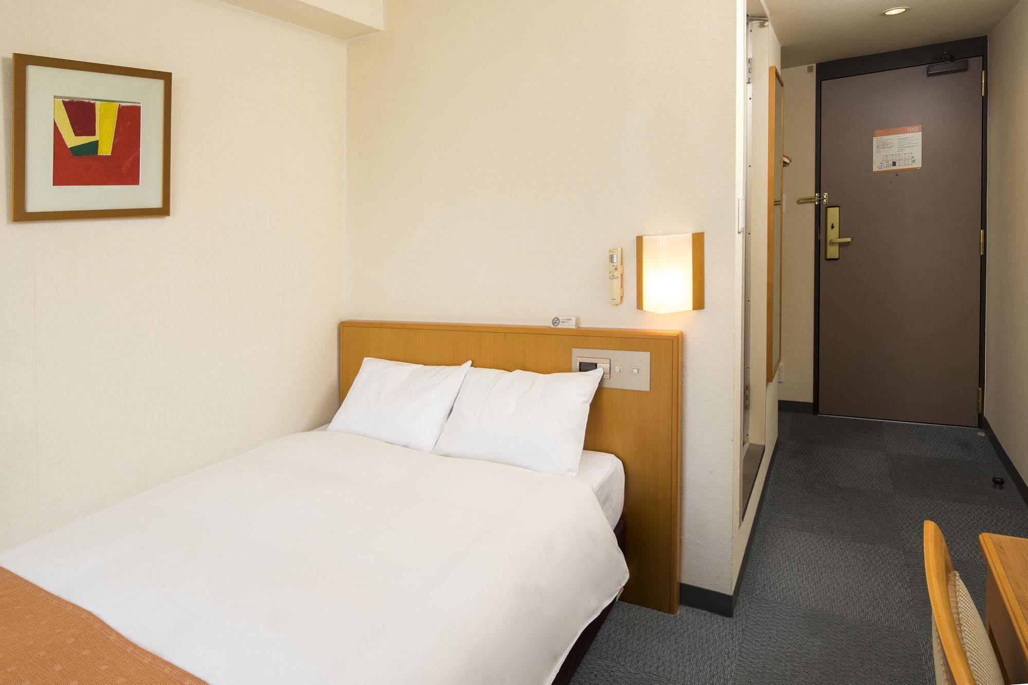 Chisun Inn Osaka Hommachi מראה חיצוני תמונה